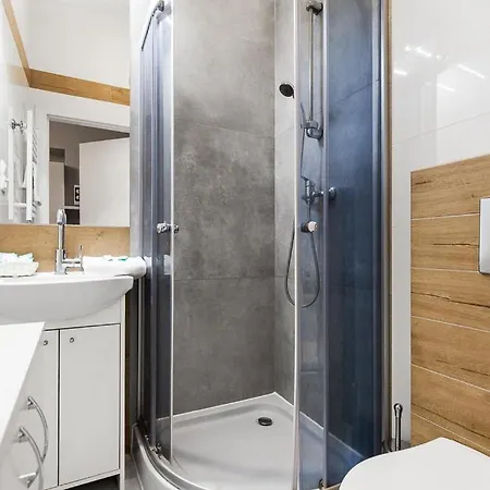 Apartment Przy Krzywym Domku Ltc -