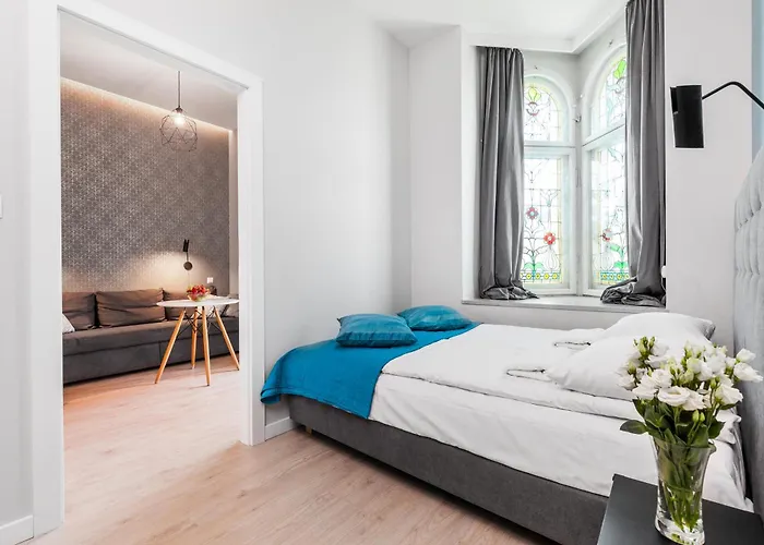 Przy Krzywym Domku Ltc - * 소포트